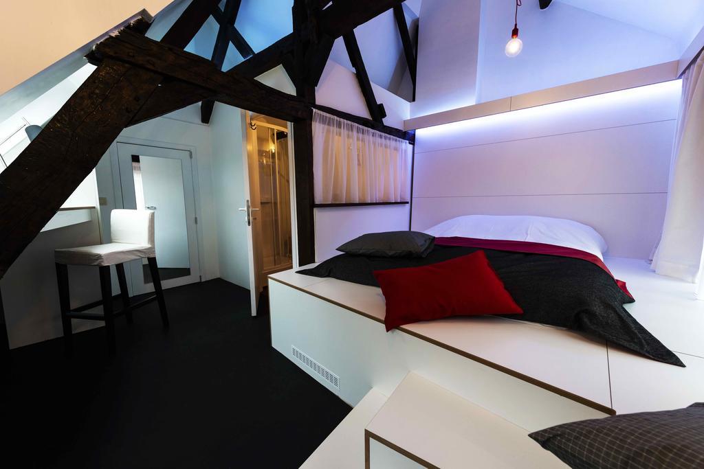 Hotel Mons Dragon House Exterior foto